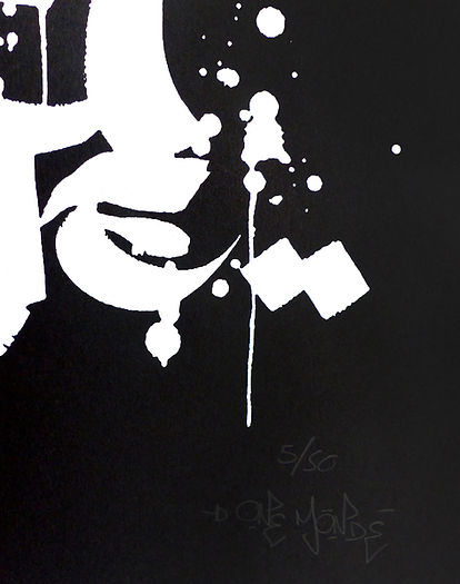 Mondé | Cash rules everything around me - black&white